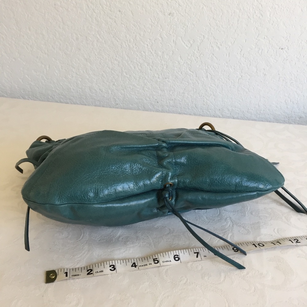 Hobo teal ruched leather bag - Picture 3 of 8
